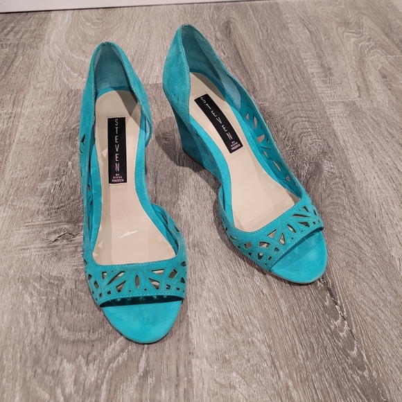 Steven by Steve Madden Shoes - Picture 2 of 4